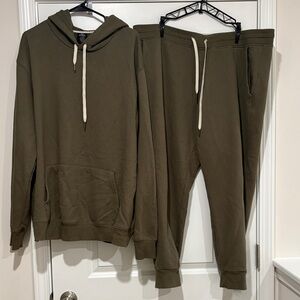 Men’s XXL True Classic Olive Green Jogger Set